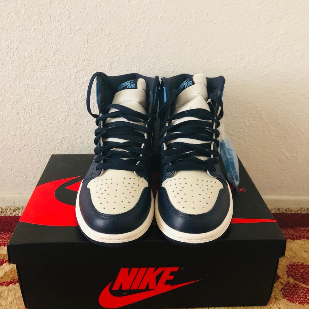 Air Jordan 1 obsidian size 8 - Picture 2 of 5